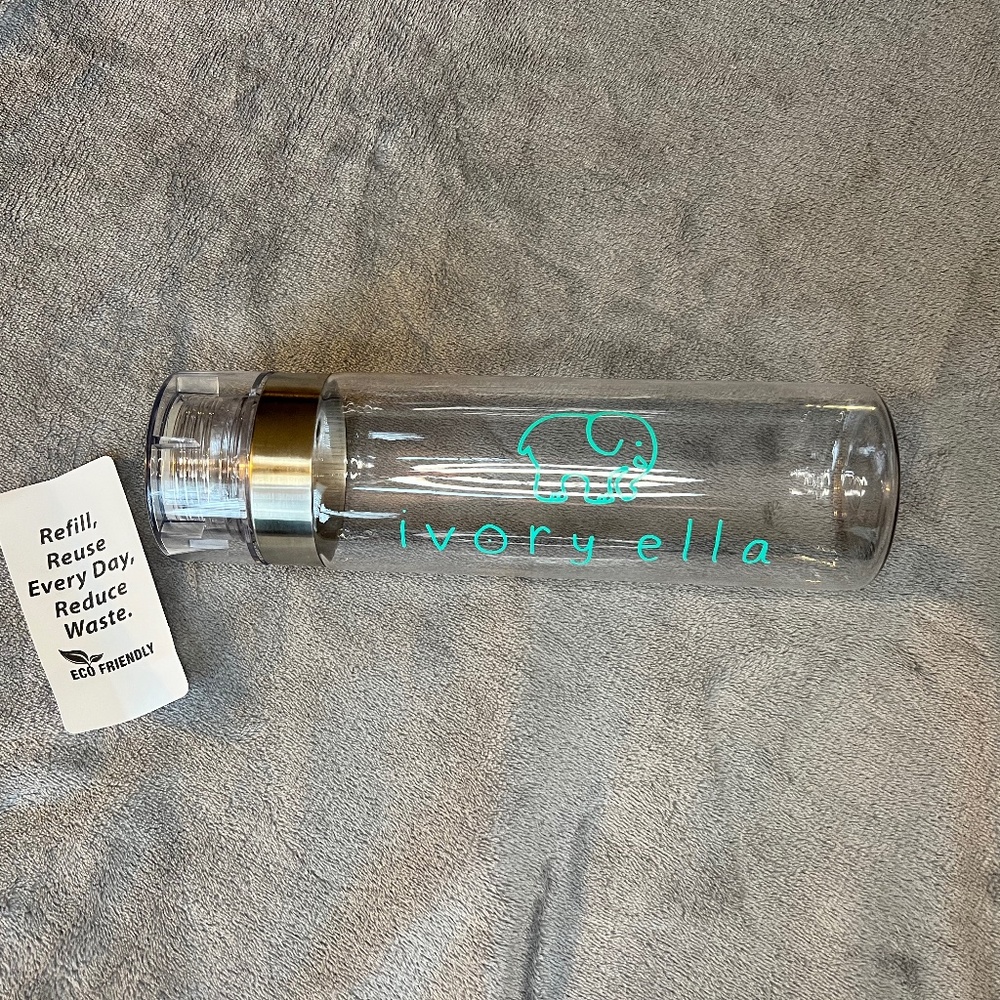 NWOT Ivory Ella Water Bottle